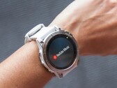 Użytkownicy smartwatchów Garmin mogą teraz pobrać aplikację YouTube Music. (Źródło obrazu: Garmin)