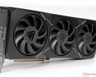 Radeon RX 7900 XT posiada 84 jednostki obliczeniowe. (Źródło: Notebookcheck)