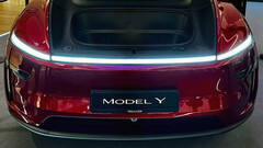 Przedni pasek świetlny Modelu Y można wyłączyć (źródło obrazu: daltybrewer/X)