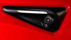 Nowe kamery Tesla Model Y HW4 (zdjęcie: Zack/Twitter)