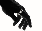 BoAt Smart Ring Active Plus oferuje typowe funkcje inteligentnego pierścienia w wyjątkowo przystępnej cenie. (Źródło zdjęcia: boAt)
