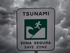 Obraz dekoracyjny. GUARDIAN przeszedł test wykrywania tsunami (źródło obrazu: Markus Kammermann via Unsplash; przycięte)