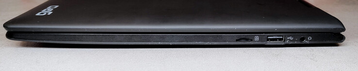 czytnik kart miniSD; USB 2.0; zestaw słuchawkowy 3,5 mm