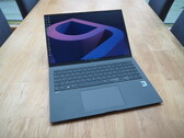 Recenzja laptopa LG Gram 16 (2022): Lekkie urządzenie z problemami ze stabilnością