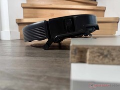 wspina się w teście...