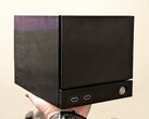 Urządzenie Terk Box, wydrukowane na drukarce 3D, wygląda niemal identycznie jak Steam Machine.
