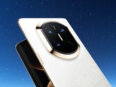 Widoczny na zdjęciu Huawei Mate X7 ma wkrótce doczekać się następcy.