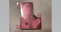 Bateria iPhone&#039;a z 2024 roku? (Źródło: Kosutami via X/Twitter)