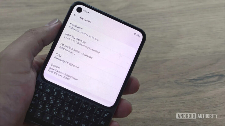 Unihertz Titan 2 Elite na targach MWC 2026.
