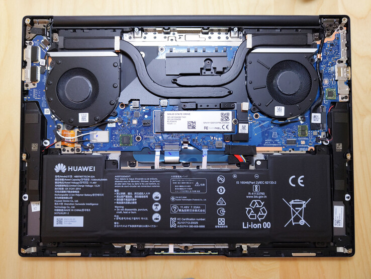 Otwarty MateBook 16s 