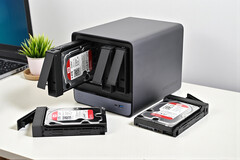 Minisforum N5 Pro z AMD Ryzen AI 9 HX PRO 370 (źródło obrazu: Notebookcheck)