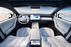 Xpeng XOS 5.9.5: Aktualizacja OTA poprawia kompatybilność z ładowarkami Tesla V3 i V4 Supercharger