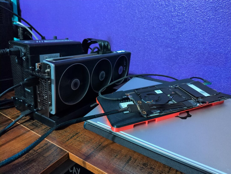 (Źródło obrazu: u/C4pt41nUn1c0rn via r/framework)