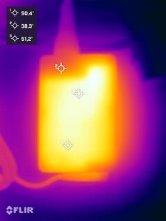 Zasilacz podczas testu warunków skrajnych