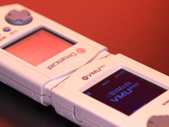 8BitMods VMU Pro oferuje również ładowanie przez USB Type-C. (Źródło obrazu: 8BitMods)