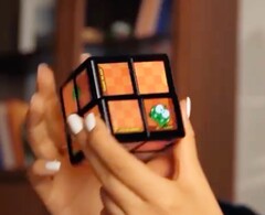 WOWCube ma 24 małe ekrany i jest dostarczany z kilkoma grami logicznymi (źródło obrazu: Cubios)