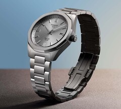 Zegarek Tissot PRC 100 Solar jest napędzany nowym mechanizmem kwarcowym Lightmaster Solar (źródło zdjęcia: Tissot)  