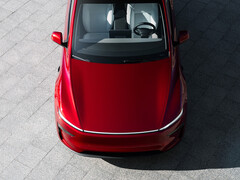 Nowy Model Y z 2026 r. w kolorze Ultra Red (źródło zdjęcia: Tesla)