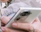 Smartfon "Reno11" na wolności(?). (Źródło: Digital Chat Station via Weibo)