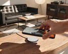 Bezprzewodowa ładowarka Moto Snap dostarcza moc 25 W do telefonów obsługujących standard Qi 2.2 oraz 30 W do telefonów marki Motorola korzystających z protokołu własnego tej firmy.