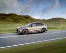 Elektryczny SUV Mercedes-Benz AMG EQE 43 4MATIC jest już dostępny do zamówienia w Europie. (Źródło zdjęć: Mercedes-Benz)