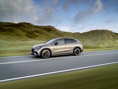 Elektryczny SUV Mercedes-Benz AMG EQE 43 4MATIC jest już dostępny do zamówienia w Europie. (Źródło zdjęć: Mercedes-Benz)