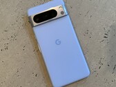 Czy Pixel 8 Pro jest pierwszym na świecie smartfonem z przetwarzaniem krawędziowym opartym na sztucznej inteligencji? (Źródło: Notebookcheck)