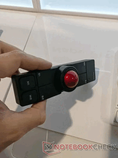 Keychron Trackball Black. (Źródło zdjęcia: Notebookcheck/Stephen Pereyra)