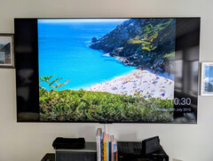 Nie ma potrzeby inwestowania w Samsung Frame lub przekazywania swoich wspomnień do Google, gdy można przesyłać strumieniowo zdjęcia bezpośrednio z serwera NAS do urządzenia Android. (Źródło obrazu: Notebookcheck)