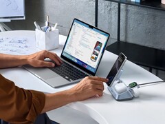 Pojawiła się nowa magnetyczna ładowarka bezprzewodowa MagFlow 3 w 1 firmy Ugreen (na zdjęciu). (Źródło zdjęcia: Ugreen)