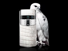 Diamentowy model Vertu Agent Q kosztuje ponad 100 000 dolarów. (Źródło zdjęcia: Vertu)
