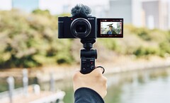 Sony ZV-1 II aktualizuje kamerę do vlogowania ZV-1 o szerszy obiektyw ułatwiający kadrowanie w trybie selfie. (Źródło obrazu: Sony)