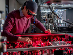 To duży wysiłek, ale w końcu chodzi o większość całego wszechświata. (Zdjęcie: University of Nottingham)