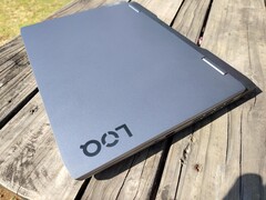 Lenovo LOQ 16IRH8 (źródło obrazu: Darryl Linington - Notebookcheck)