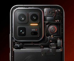 IQOO 15 Ultra ma aktywny wentylator. (Źródło obrazu: Vivo)