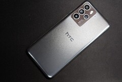 Nowy smartfon HTC? (Źródło: PTT.cc via Abhishek Yadav)