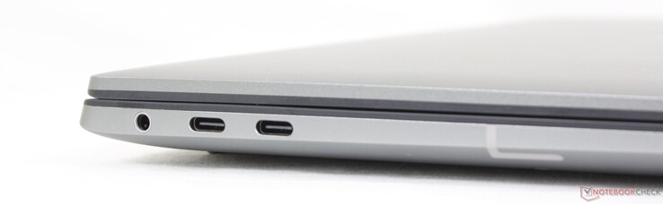 Po lewej: słuchawki 3,5 mm, 2x USB-C w/ Thunderbolt 4 + DisplayPort + Power Delivery