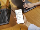 One UI 6.1 powinien dotrzeć do starszych flagowców od maja 2024 roku. (Źródło zdjęcia: Samsung)