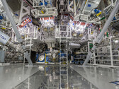 Badania nad fuzją jądrową w National Ignition Facility (zdjęcie: Jason Laurea / NIF) 