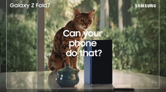 Samsung Galaxy Z Fold 7 teaser wideo rzuca jabłko na Apple. (Źródło obrazu: Samsung | edytowane przez Notebookcheck)