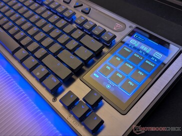 Ekran dotykowy Command w modelu KB7.