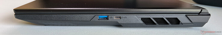 Prawo: USB-A 3.2 Gen.2 (10 GBit/s), USB-C 3.2 Gen.2 (10 GBit/s, DisplayPort 2.1, Power Delivery)