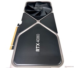 RTX 4080 jest o 58% szybszy w naszych syntetycznych testach porównawczych w porównaniu do RTX 3080.