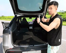Tesla Model Y L - przegląd przestrzeni ładunkowej i pasażerskiej. (Źródło zdjęcia: GeekLaii/YT)