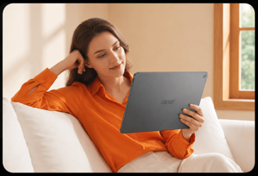 Tablet Acer A543 przedstawiony w trakcie użytkowania