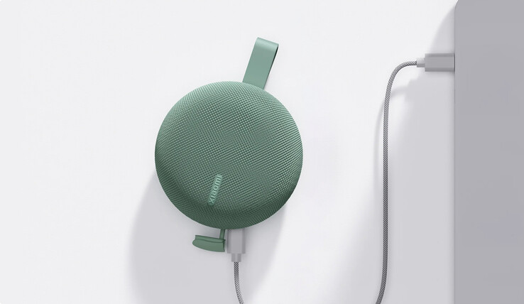 Głośnik Xiaomi Bluetooth Speaker Essential może odbierać dźwięk przez USB Type-C.
