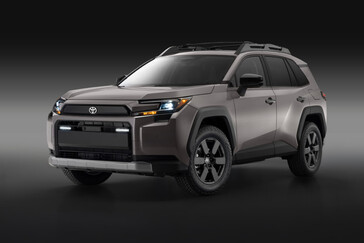 2026 RAV4 w ekskluzywnym dla Woodland kolorze Urban Rock
