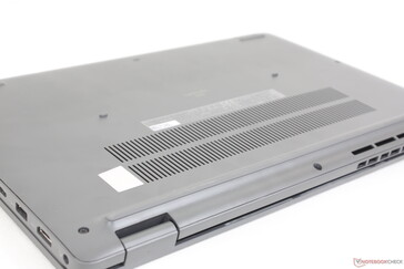Ogólne wymiary i waga są bardzo podobne do Asus ExpertBook L1 i HP ProBook 440 G9