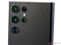 Aplikacja Camera Assistant powinna być dostępna dla wszystkich urządzeń Samsunga z systemem Android 13. (Źródło obrazu: NotebookCheck)