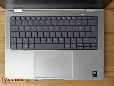 Klawiatura i touchpad